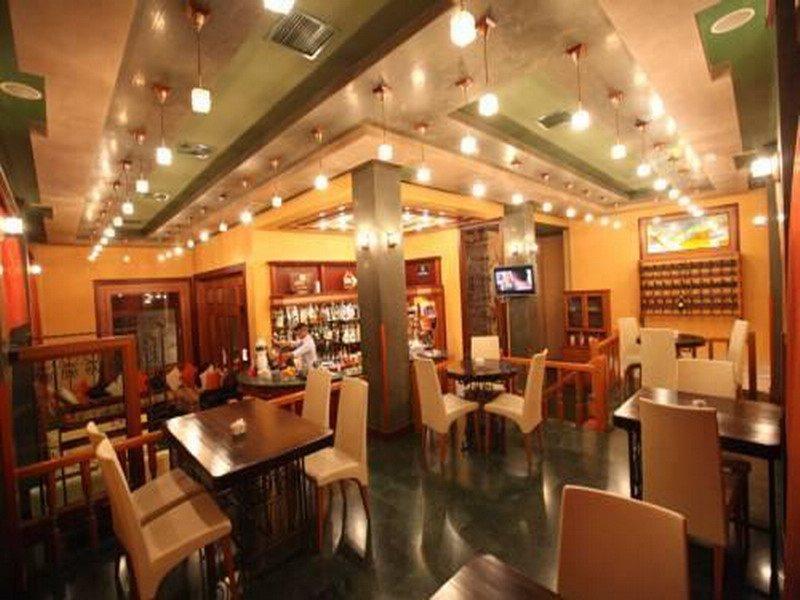 Nov Hotel تيرانا المظهر الخارجي الصورة