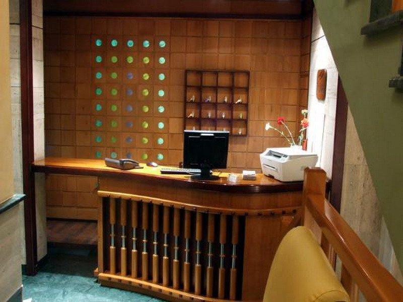 Nov Hotel تيرانا المظهر الخارجي الصورة