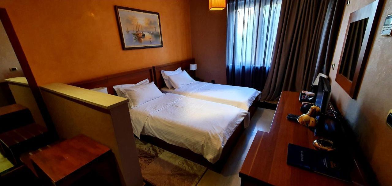 Nov Hotel تيرانا المظهر الخارجي الصورة