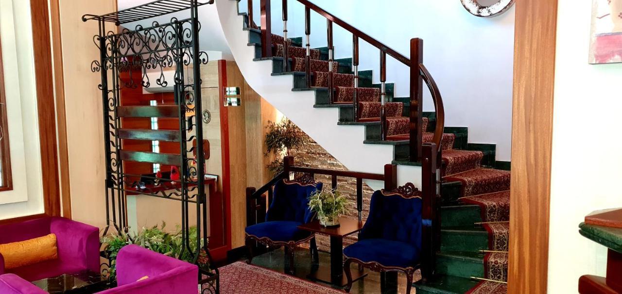 Nov Hotel تيرانا المظهر الخارجي الصورة
